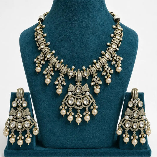 Kundan Polki Fan Arch Pendant Necklace Set