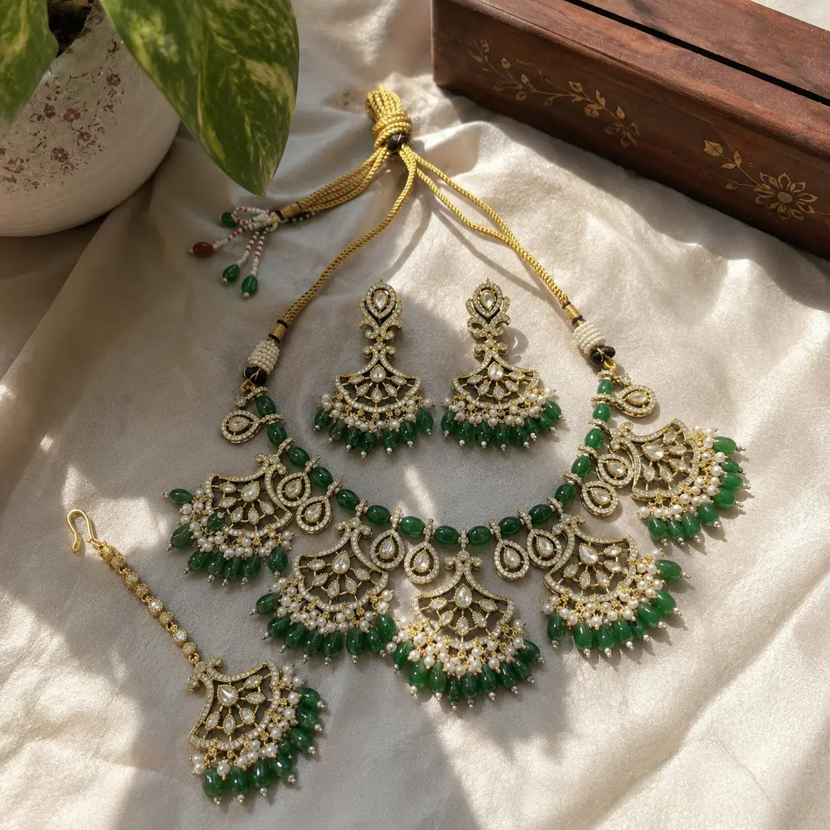 Kundan Polki Fan Jali Choker Necklace Set with Maang Tikka - Emerald Green | Mehendi Gold