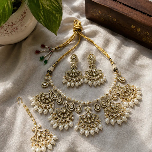 Kundan Polki Fan Jali Choker Necklace Set with Maang Tikka - White | Mehendi Gold